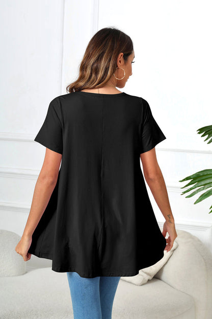 Black Short Sleeve Swing Tunic Top – Women's Plus Size Crew Neck Flowy Blouse to Wear with Leggings (S–7XL) B1