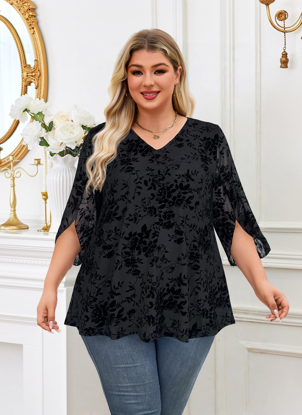 Plus Size Black Floral V-Neck Top S4