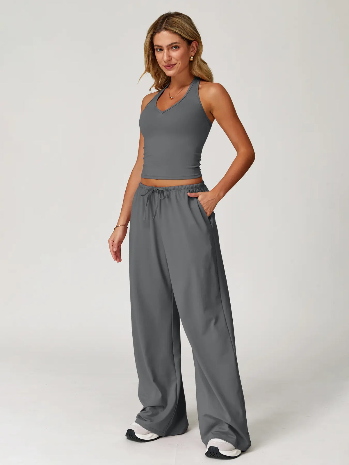 Women's 2-Piece Halter Neck Sports Set | Wide Leg Pants & Sleeveless Top for Workout, Running & Tennis