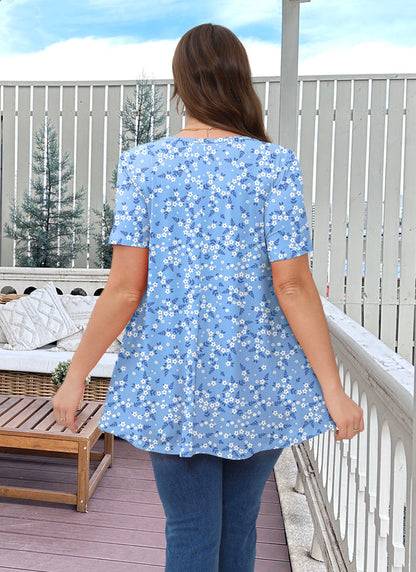 Light Blue Ditsy Floral Print Tunic Top – Women's Plus Size Short Sleeve Swing Blouse to Wear with Leggings b23